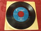 Harvey Scales and the Seven Sounds Glamour Girl New York City 45 Cuca 1967 Soul