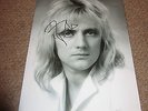 ROGER TAYLOR   -   QUEEN -  HEAD POSE SIGNED  10X8 BW  PHOTO - UACC  COA