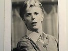 Stunning photo David Bowie signed A4 page from a 1977 RCA book  ('87 autograph)