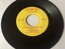 HESITATIONS Is this the way to treat a girl GWP Northern Soul Crossover 45