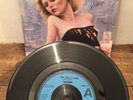 **SIGNED** BLONDIE - THE TIDE IS HIGH - SUSIE AND JEFFREY - 7