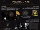 THIRD MAN RECORDS VAULT 29 -PEARL JAM LIVE LP/45/Book/Patch/Medal - OOP - New