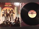 KISS Love Gun w/Gun, sleeve & Insert NBLP7057