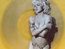 Madonna: Holiday - 12