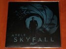 ADELE JAMES BOND SKYFALL 7