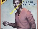 GEORGE BENSON - GIVE ME THE NIGHT  - MAXI 45 / 12