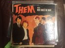 Them feat Here Comes The Night (Parrot Vinyl, 1st Mono, PA61005) Van Morrison LP