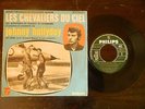 45 T JOHNNY HALLYDAY LES CHEVALIERS DU CIEL - TRES BON ETAT GENERAL -
