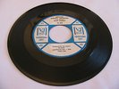 BETTY EVERETT - GETTING MIGHTY CROWDED / CHAINED TO A MEMORY - VEE-JAY DJ