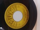 ELVIS PRESLEY SUN RECORD. MILKCOW BOOGIE BLUES AND YOUR A HEARTBREAKER.