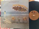 Neil Young On The Beach 1974 1st Press NM/VG++ Orig. Inner & Floral Inside (T4)