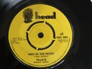 RARE PROG GARAGE PSYCH 45 rpm VILLAGE on HEAD lb HD 4002 MAN IN THE MOON 1969 UK