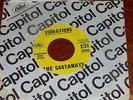 THE CASTAWAYS vibrations 45 KILLER  POPCORN ROCKABILLY SURF GUITAR INSTRO HEAR