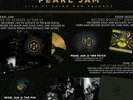 THIRD MAN RECORDS VAULT 29 -PEARL JAM LIVE LP/45/Book/Patch/Medal SEALED IN BOX