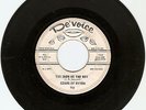 CZARS OF R YTHM, 60s SOUL DOO WOP 45, YOU SHOW ME THE WAY, D’VOICE LABEL, RARE