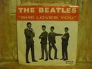 THE BEATLES orig. SHE LOVES YOU 7