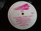 Moody Blues LP To our childrens UK MONO Threshold 1st Press & Insert Stickered *