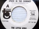 LITTLE KIDS Christmas 45 SANTA CLAUS IS STUCK IN CHIMNEY TAMBOURINE JINGLE F1076