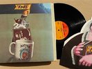 THE KINKS: ARTHUR - NM ORIGINAL 2-TONE STEREO LP w/ NM PULL-OUT - REPRISE 6366