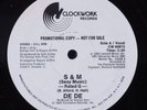 DE DE S & M (Sexy Music) CLOCKWORK 12