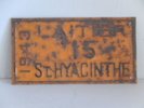 1943 St-HYACINTHE Quebec LAITERIE License Dairy PLATE #15