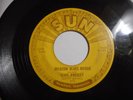 ELVIS PRESLEY Milkcow Blues Boogie 45 rpm SUN #215 1954 ORIGINAL  PUSH MARKS