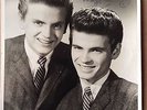 THE EVERLY BROTHERS SIGNED PHOTO + 1960's AUTOGRAPHS-BYE BYE LOVE' STAR-CLUB RnR