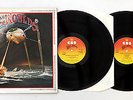 JEFF WAYNE'S 2xLP THE WAR OF THE WORLDS, GATEFOLD+BOOKLET, UK PRESS, N/M VINYL