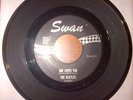BEATLES - She Loves You b/w I'll Get You 45rpm 1964 SWAN S-4152 VG++/EX HEAR IT