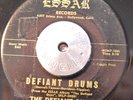 RARE 45 - THE DEFIANT ONES - DEFIANT DRUMS /REBEL ROUSER Surf Garage HEAR