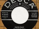 SYLVIA SYMS Each Day DECCA 45 mod popcorn 1956 7”
