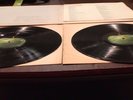 The Beatles Apple SWBO 101 White Album w/ Song Sheet + Pictures  - Nice