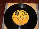 THE CONQUERORS WITH TOMMY McCOOK-LONELY STREET-1968 TREASURE ISLE SKA REGGAE 45