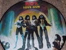 Kiss picture disc Excellent cond Love Gun #d 1260 + Free BONUS Album