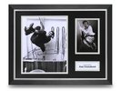 Pete Townshend Signed 16x12 Photo Framed Display The Who Memorabilia Autograph
