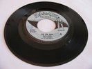THE ACCENTS - ON THE RUN / HE'S THE ONE - KARATE
