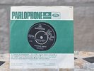 The Beatles.  Paperback Writer/Rain.  UK Parlophone 1st Press 1966.  NM Audio