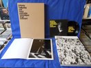 JOHNNY HALLYDAY CHRONIQUE CONCERT EZRA PETRONIO BOOK / 45T / PHOTO LIMITED 1000