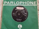 Beatles. She loves you U.K 1st press 7