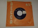 The Addicts - Here She Comes / That's My Girl- Decca F 11902 - 1964 - Hear It