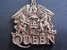 QUEEN  :  OFFICIAL VINTAGE DIE-CAST METAL PENDANT WITH CHAIN / NECKLACE - 1992
