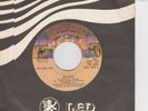 KISS ‘SHANDY’ EL SALVADOR 45 Vinyl