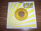 ELVIS PRESLEY ORIGINAL SUN RECORD 217 BABY LETS PLAY HOUSE PUSH MARKS FROM 1955