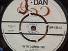 THE MUSIC DOCTORS IN THE SUMMERTIME ORIGINAL 1970 UK J DAN 45 CLIP MINT