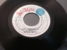 DENNIS BROWN-BABY DONT DO IT-HUGH ROY JR (U-ROY)-LIVE IT-7” 45 ORIGINAL-USED-VG+