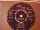 KIM WESTON 4 TRACK E.P A LITTLE MORE LOVE/ANOTHER TRAIN COMING + 2 EX++