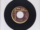 CHANT TO JAH  -  DAVE ROBINSON  (74 REGGAE ROOTS 7