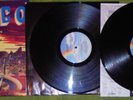 ALBUM VINYL LP-1988-OINGO BOINGO-CELEBRATION OF A DECADE 1979-1988