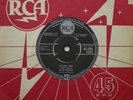 ELVIS PRESLEY, HOUND DOG / BLUE SUEDE SHOES, RCA, 7INCH 45RPM