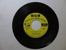 Old 45 RPM Record - MGM K 13695 - Bit' A Sweet - Is It On - Is It Off / Out of S